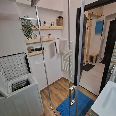 Urban Chic Living - Old Town, Walk Everywhere