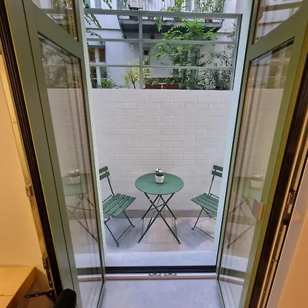 Urban Chic Living - Old Town, Walk Everywhere *